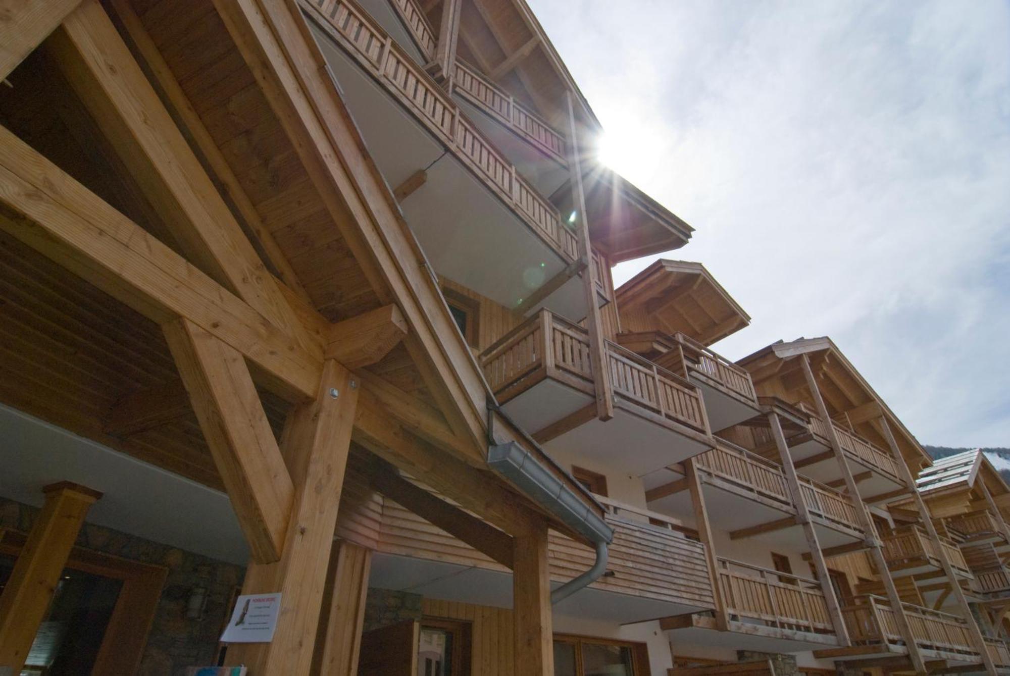לז אור Madame Vacances Residence Le Parc Des Airelles מראה חיצוני תמונה