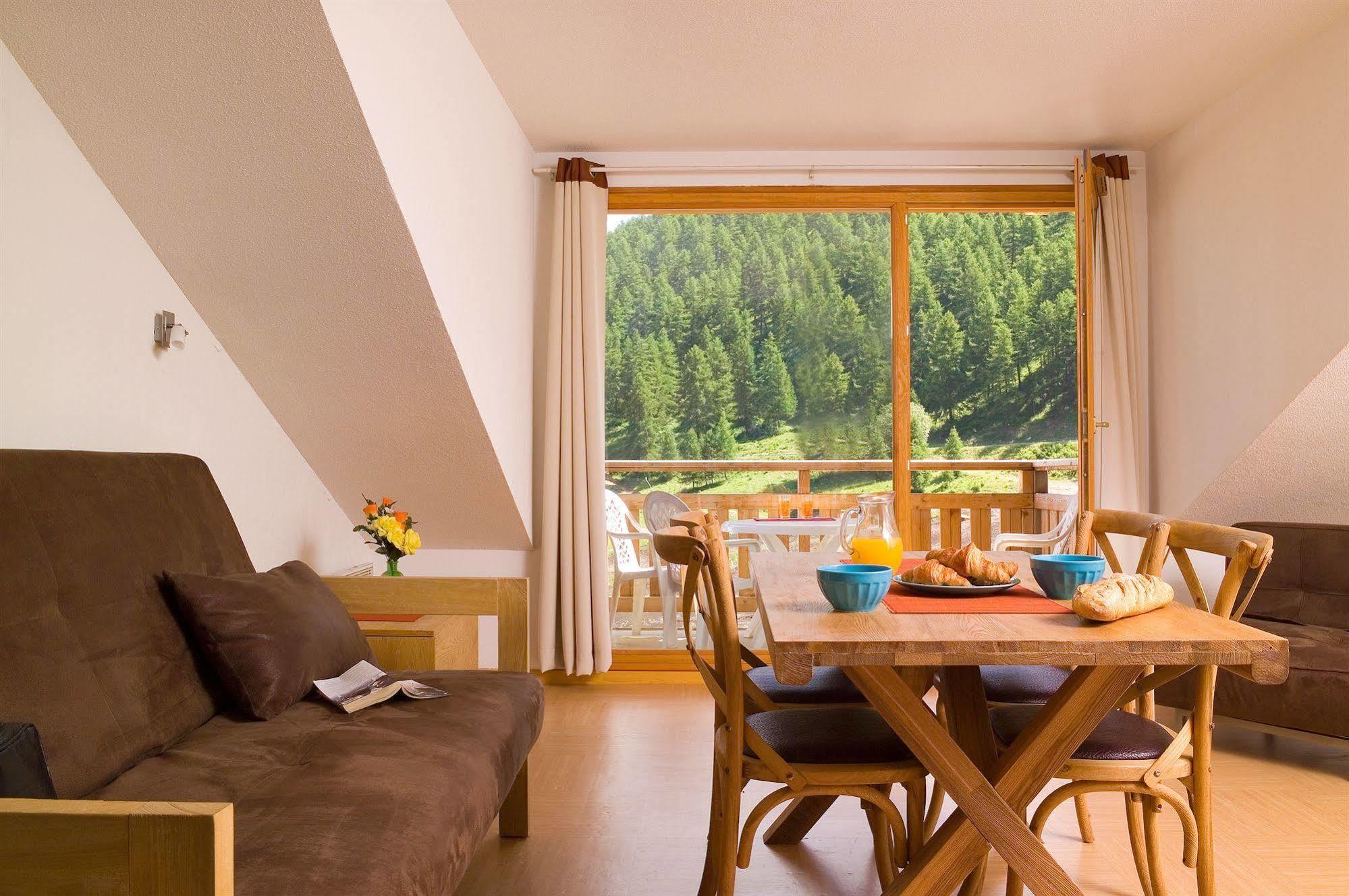 לז אור Madame Vacances Residence Le Parc Des Airelles מראה חיצוני תמונה